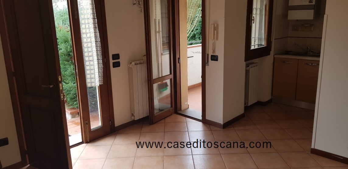 CENTRO/STAZIONE - BILOCALE CON GIARDINO E GARAGE