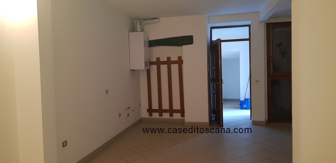 PALAZZOLO/BURCHIO - BILOCALE AL PIANO TERRENO CON INGRESSO INDIPENDENTE