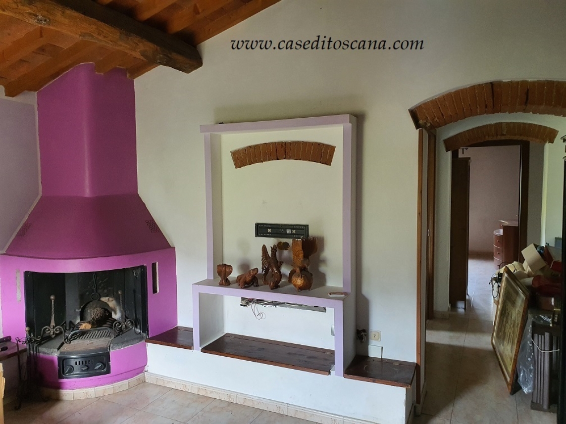TROGHI/CELLAI - LUMINOSO 4,5 VANI RUSTICO CON GIARDINETTO PRIVATO